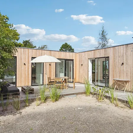 Front In With Sauna 別荘